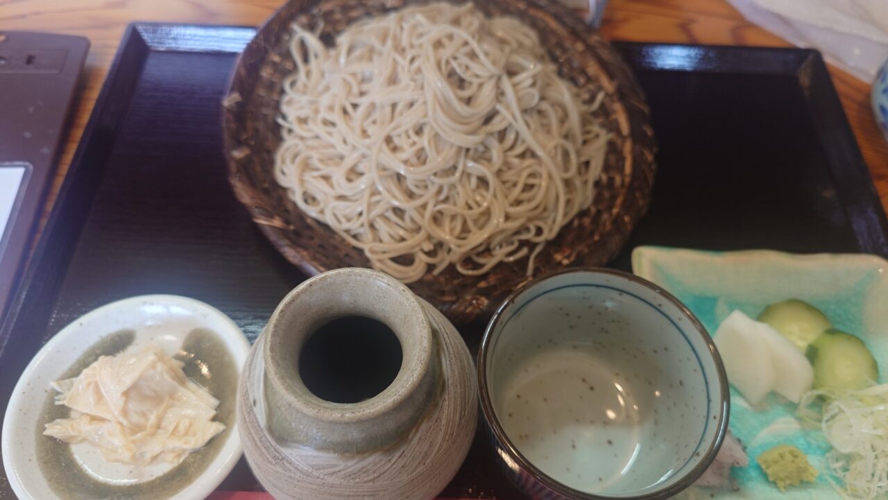 小佐越のきた村で食べた大盛りの冷たいもり蕎麦